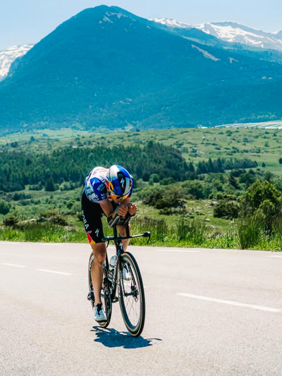 Negli ultimi giorni ad Andorra, Finn ha lavorato in salita, ma anche a crono (immagine Werner Müller-Schell)