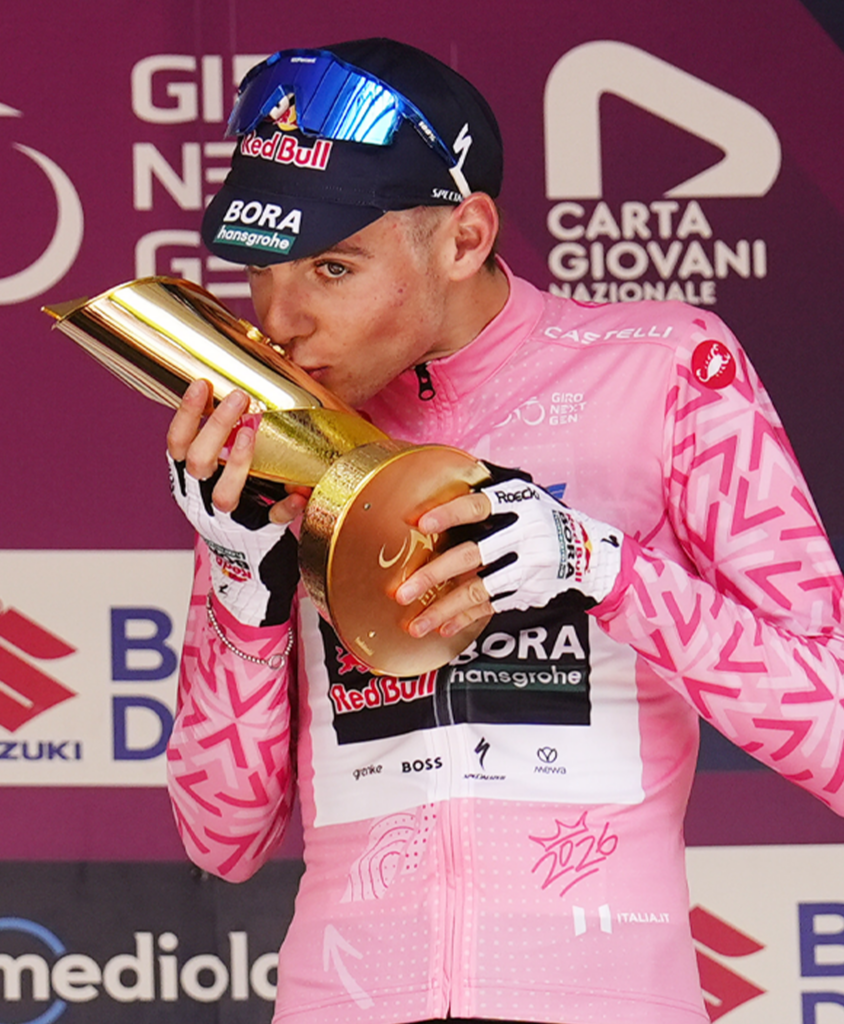 Lorenzo Finn vince il Giro Next Gen 2026 (foto La Presse)