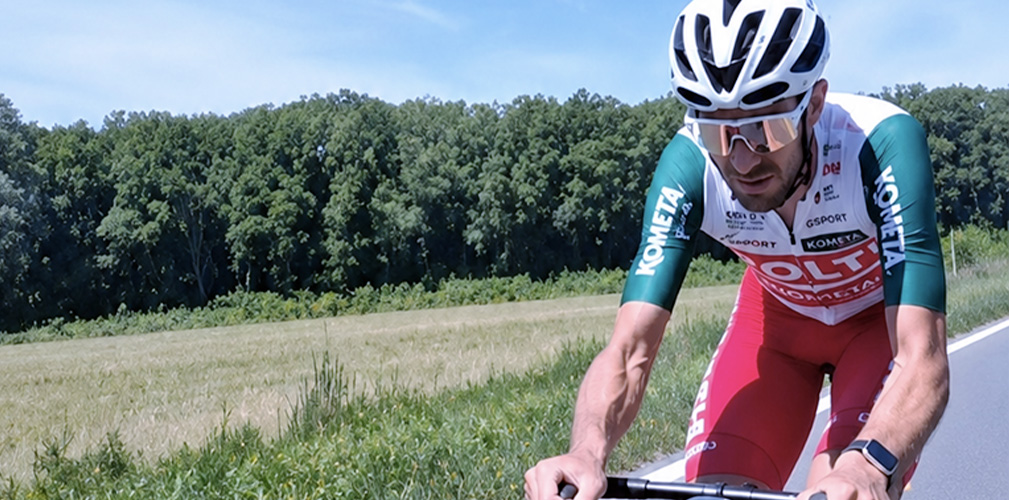 Ecco il bresciano fare dietro moto prima del Giro di Slovenia