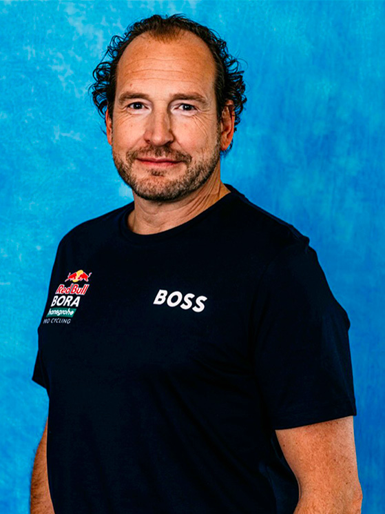 Tim Meeusen è uno dei tecnici della squadra U23 della Red Bull-Bora