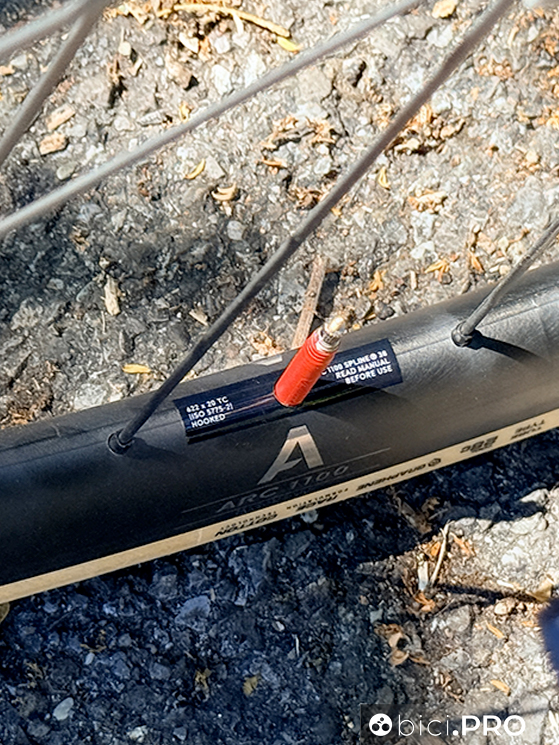 Le DT Swiss più leggere, ARC 38 CS (carbon spokes)