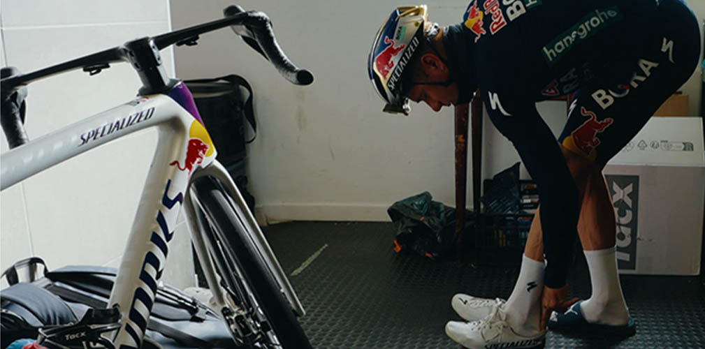 In queste settimane di lavoro in altura, Evenepoel ha cambiato allenatore (foto Redbull-Bora-Hansgrohe)