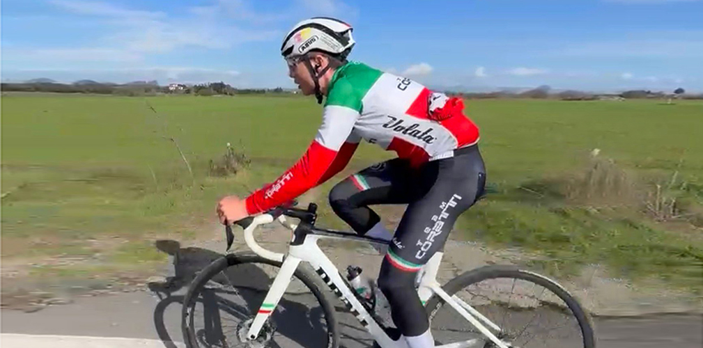 Carosi ha vinto il tricolore juniores nel 2025 a Trieste, correndo da junior di primo anno