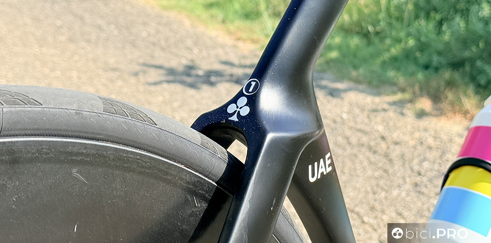 Provata la Colnago Y1Rs dei pro', quella usata da Arrieta nel 2025