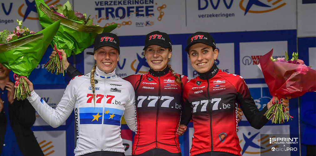 La Arzuffi è stata la prima a investire nel ciclocross trasferendosi a lungo in Belgio al team 777 (qui con la Kastelijn)
