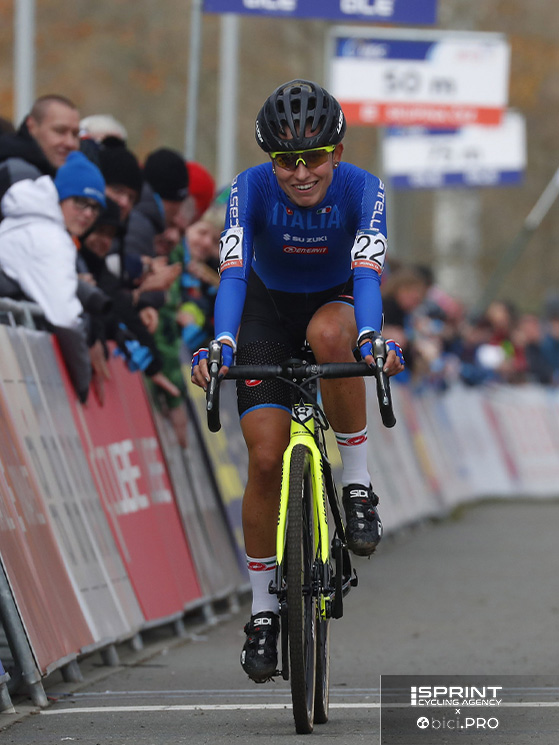 Nel ciclocross la Arzuffi ha colto 3 medaglie europee, 5 titoli italiani 4 da U23) e 2 vittorie nel Superprestige