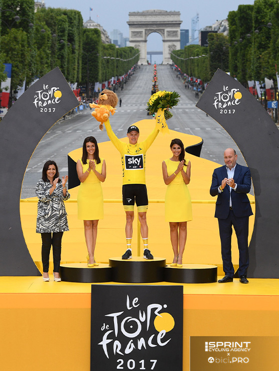 Al Tour il britannico colse la quarta maglia gialla senza vincere tappe, precedendo Uran di 54"