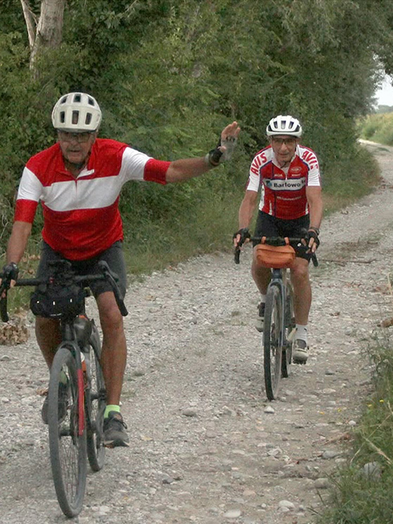 La pedalata non competitiva di gravel è andata in scena al sabato pomeriggio (foto Bolgan)