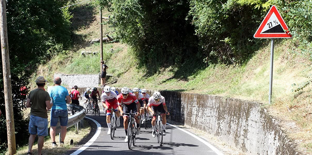 Applicando una norma federale, gli allievi ritirati potevano ripartire nella tappa successiva con un ritardo di diversi minuti nella generale (foto Bolgan)