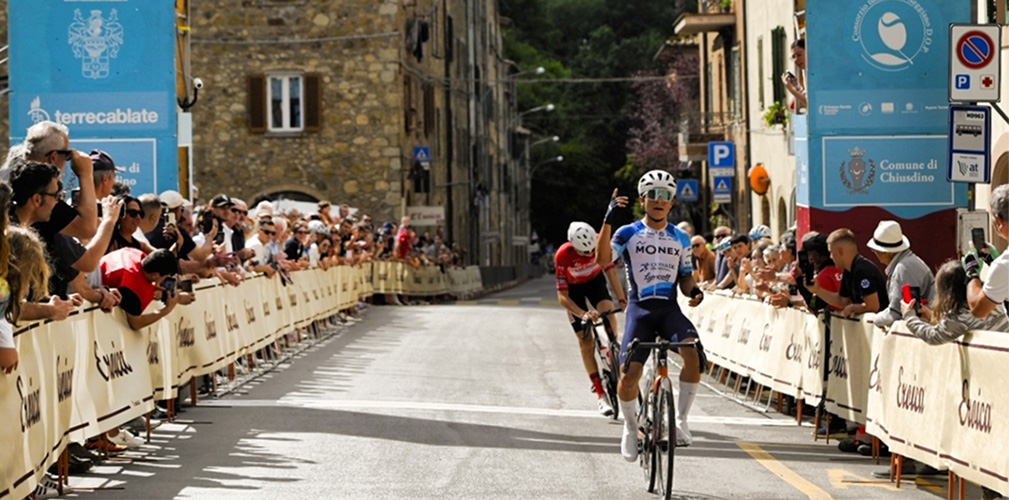 La principale vittoria dell'AR Monex in linea, con Moreno primo a Tuscany Cycling Academy (foto Rinaldi)