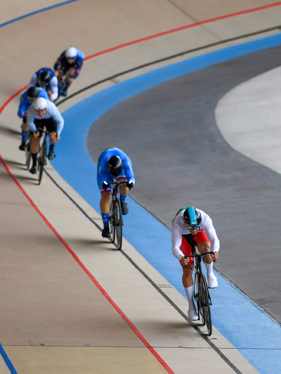 Predomo in fondo alla fila: il keirin non è stato gestito al meglio nell'atto finale (foto UEC)
