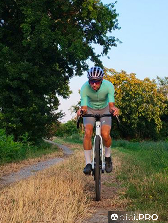 Damil Daisy Plus, gravel veloce (e non solo) il pane quotidiano. Il test