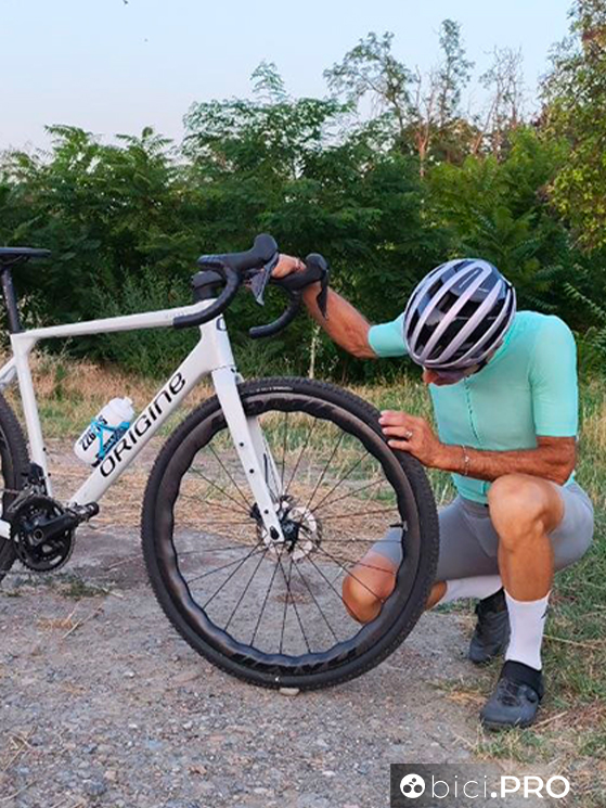 Damil Daisy Plus, gravel veloce (e non solo) il pane quotidiano. Il test
