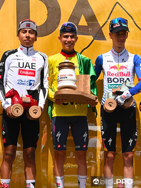 Il podio finale: primo Henrique Bravo, alle sue spalle Ramirez e Bock
