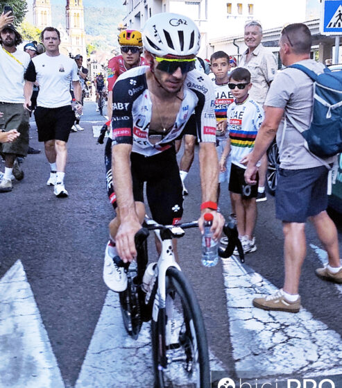 Adam Yates, Voiron, Tour de France