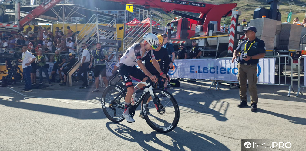Tour de France 2026, Adam Yates, UAE Team Emirates, crisi, Orcieres-Merlette