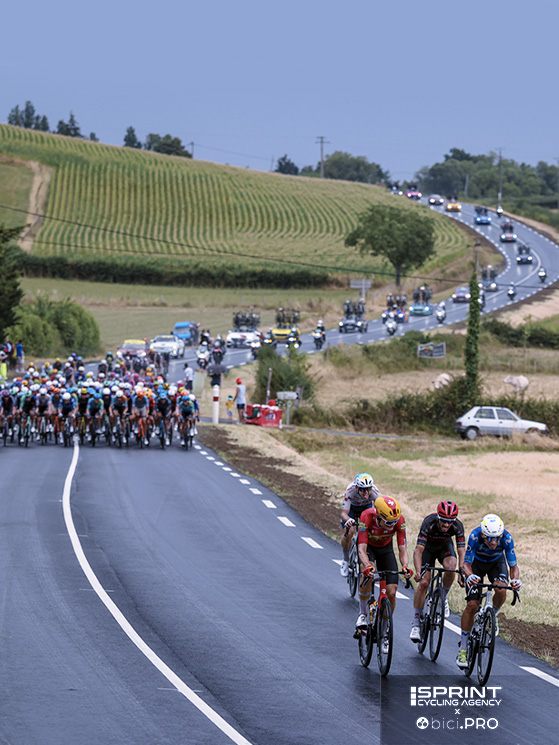 L'attacco di Alaphilippe con Charmig, Oliveira e Le Berre, sprint Nevers