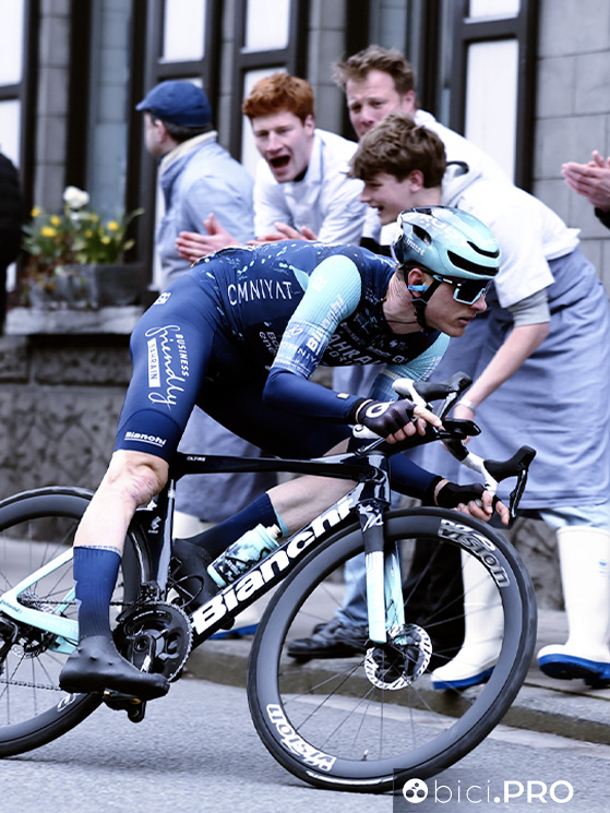 Bianchi. Mohoric è colui che più contribuisce a dare feedback