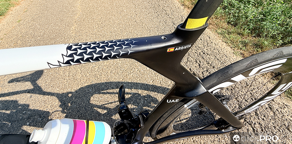Provata la Colnago Y1Rs dei pro', quella usata da Arrieta nel 2025