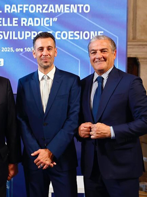Alla presentazione anche Nibali e Beppe Incocciati, ex calciatore e Presidente del Parco dei Monti Ausoni e Lago di Fondi