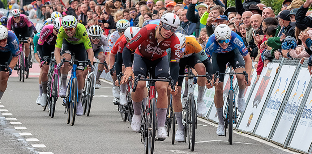 Arrighetti ha mostrato di trovarsi a suo agio nelle gare coi pro' centrando alcune top 5. Qui 8° alla Ardenne Classic vinta da De Lie (foto Bernard Defat)