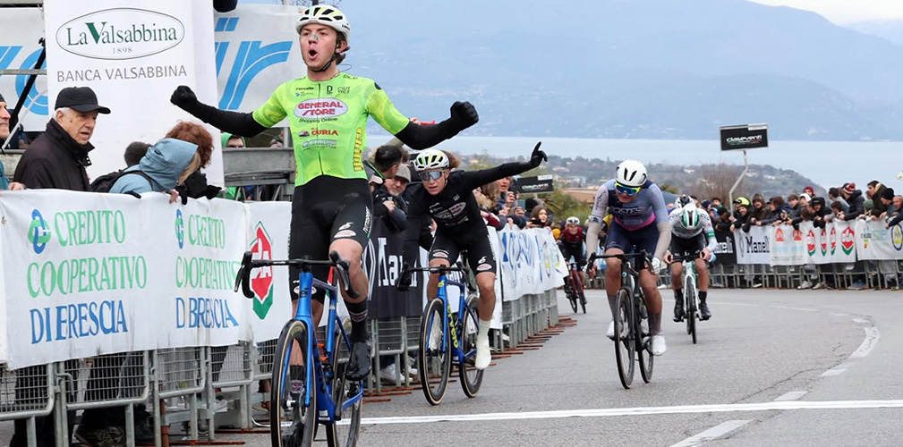 Arrighetti ha aperto il 2026 vincendo la San Geo. Ora correrà il Tour de l'Avenir con la nazionale puntando a qualche tappa (foto photors.it)