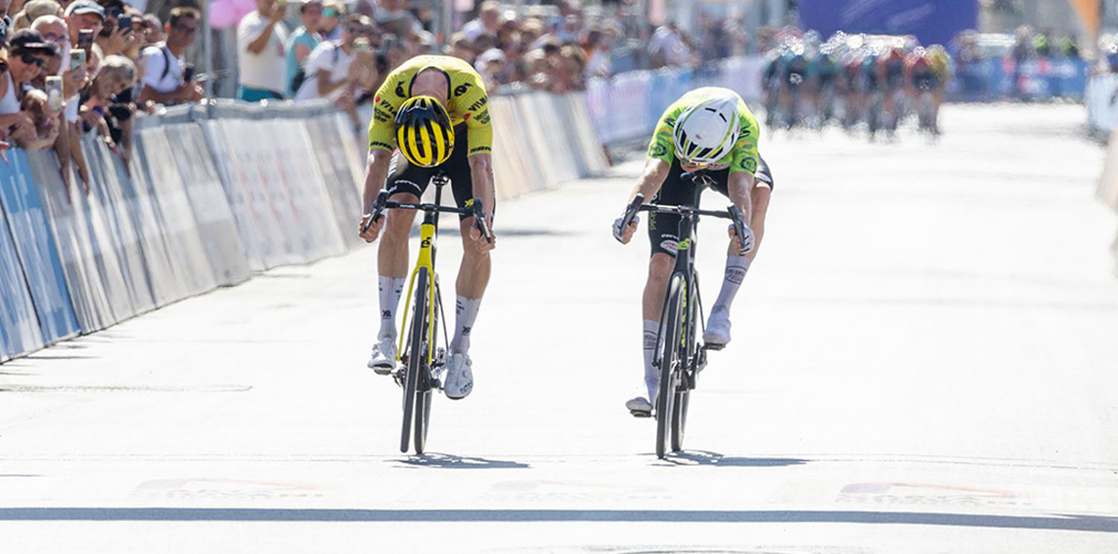 A Bacoli al Giro NextGen, Arrighetti sfiora il colpaccio dopo quasi 120 chilometri di fuga cedendo al fotofinish a Van Kerckhove (foto Xpix.it)