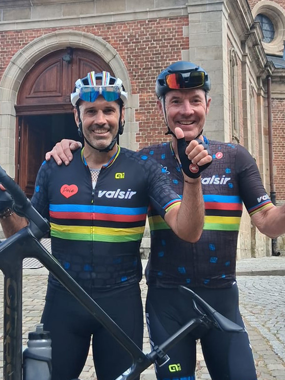Spesso Astarloa torna nei luoghi delle sue corse più belle, qui in Belgio sulle strade delle Classiche (foto Instagram)