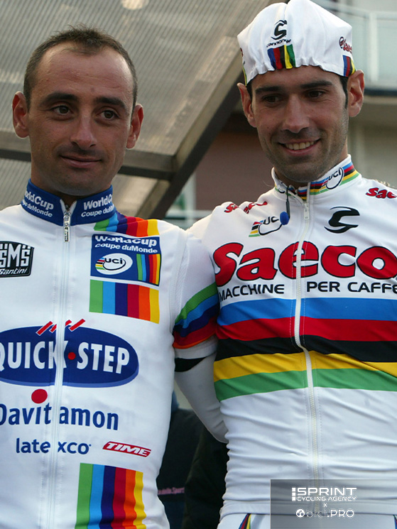 Astarloa insieme a Paolo Bettini, avversari di tante battaglie, nel 2003 uno iridato, l'altro primo in Coppa del Mondo