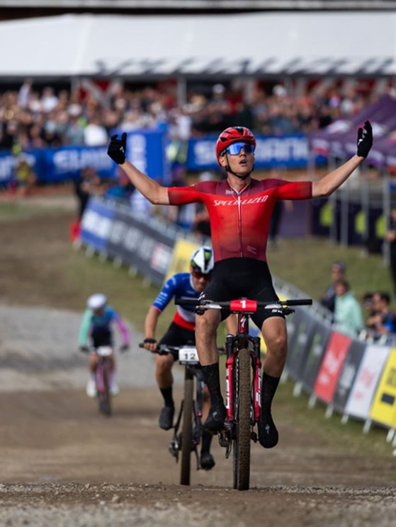 La tappa francese è stata vinta da Adrien Boichis, favorito anche domenica con i suoi connazionali (foto Cerveny)
