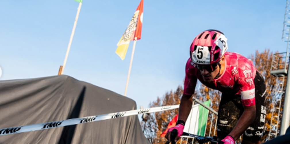 Agostinacchio, come suo fratello, abbinerà la strada al ciclocross, ma la loro prossima stagione sui prati è ancora in forse