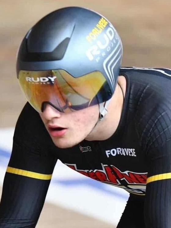Matteo Ghirelli ha sorpreso tutti in Germania salendo sul podio nello sprint e nel chilometro