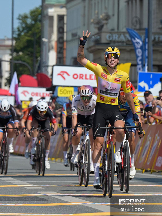 Wiebes al Pologne vince le tre tappe (tutte in volata) conquistando la generale. Col successo al Tour Femmes sono 132 le vittorie in carriera
