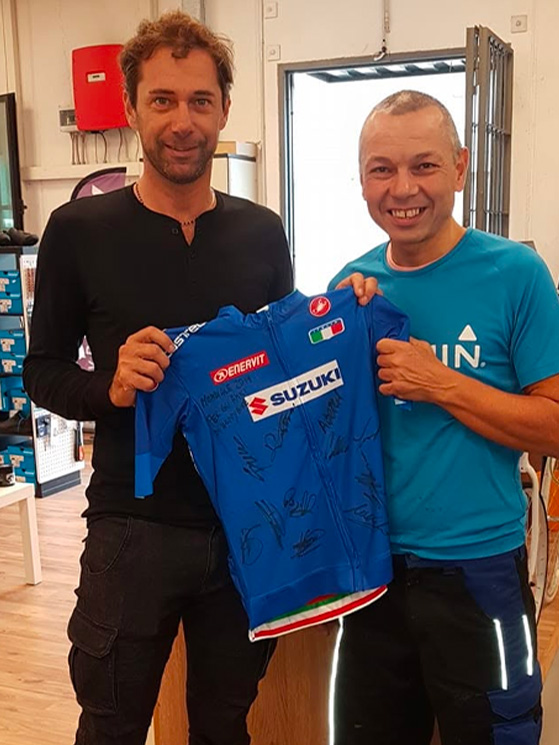 Vittorio Casciotta, il fondatore di Happy Bike. qui con Marco Velo: Mazzano è a pochi chilometri da Ciliverghe in cui è nato il cittì azzurro delle donne