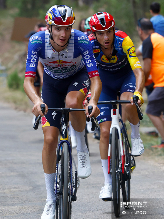 Tornato alle corse ad agosto dopo il Giro di Slovenia, Pellizzari ha duellato con i migliori a Burgos (qui con Ciccone) vincendo una tappa