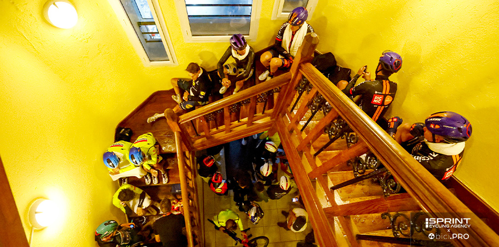 L'hotel Igesa Village Club è stato invaso dal gruppo completo dei corridori: i gestori sono stati super ospitali, come si fa sempre in montagna