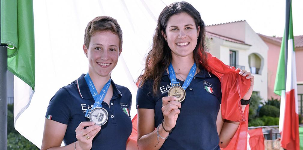 Sempre quell'anno, doppia gioia anche in campo femminile con il trionfo di Elena Cecchini e l'argento di Elisa Morzenti