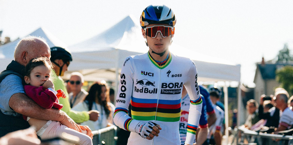 Lorenzo Finn, maglia iridata, Tour de l'Avenir 2026, Red Bull-BORA-hansgrohe Rookies (foto Jolypics-Tour de l'Avenir)