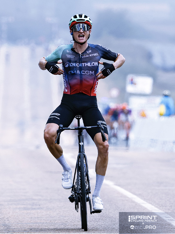 L'austriaco ha vinto la tappa regina, blazando al comando della generale. Nell'ultima frazione si è difes dagli attacchi di Pellizzari, Ciccone ed Onley