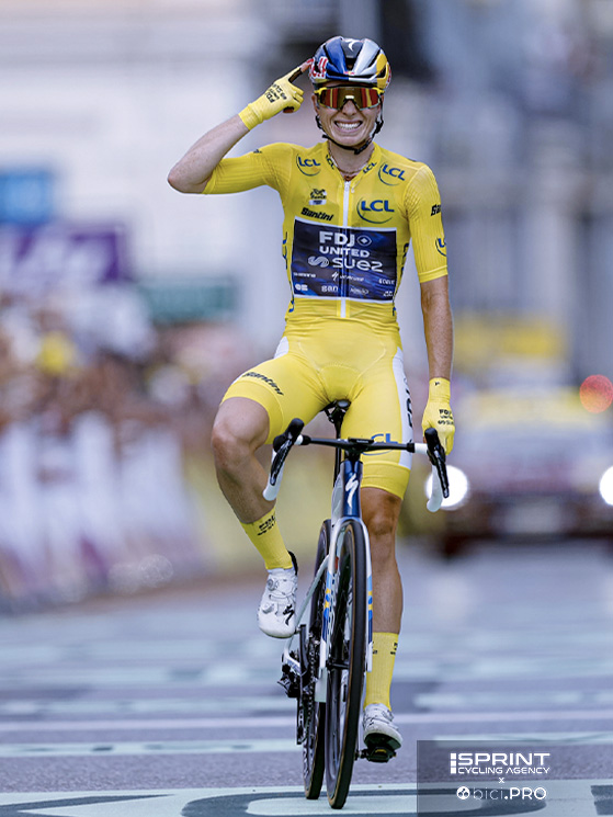 Demi Vollering (classe 1996) conquista il suo secondo Tour Femmes dopo quello del 2023