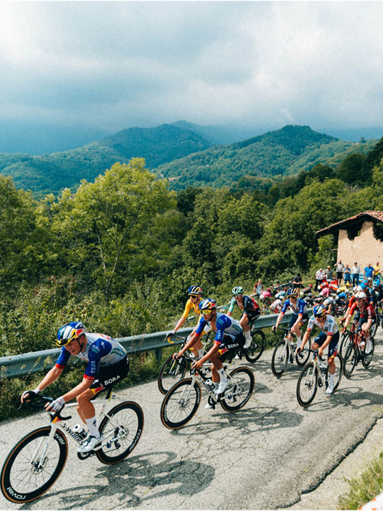 Tour de l'Avenir 2026, Red Bull-BORA-hansgrohe Rookies (foto Jolypics-Tour de l'Avenir)