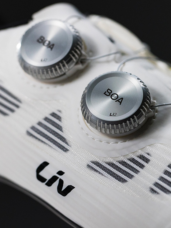 Il sistema di chiusura BOA® con Dual-Dial Li2 forniscono un supporto sicuro e senza pressione