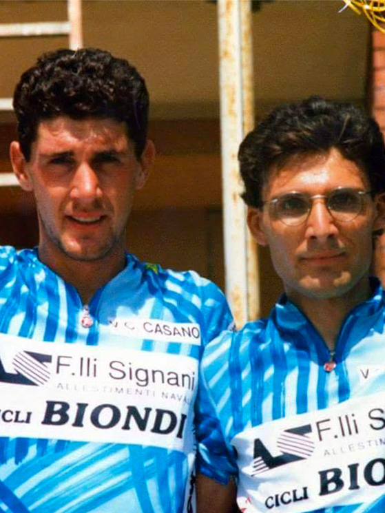 Il treno di Maurizio Tomi al Casano era formato da Previtali, Luca Colombo (con lui nella foto) e il fratello Simone