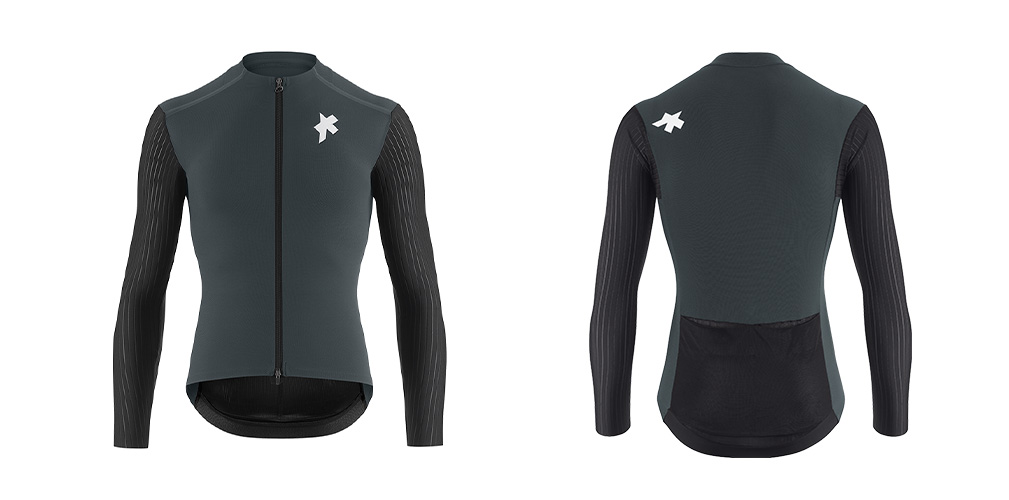 La ThermoBooster P1 è fasciante e aderente come tutte le maglie da gara della linea EQUIPE