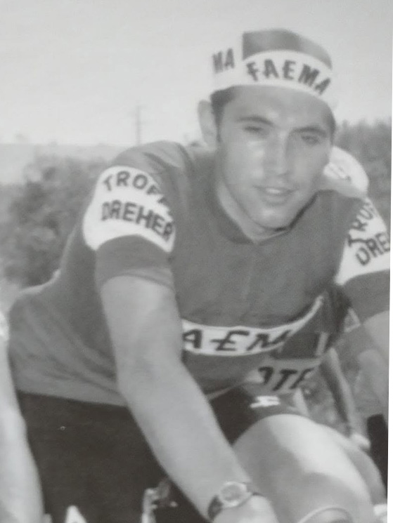 Eddy Merckx, qui con Silvano Schiavon, al Giro 1969 aveva già vinto 4 tappe quando mancava ancora l'ultima settimana