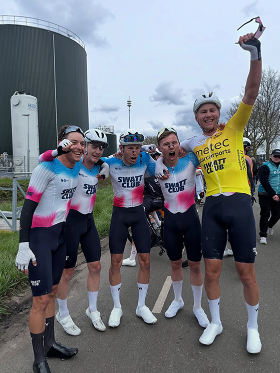 All'Olympia's Tour in Olanda lo Swatt Club conquista una tappa e la generale, ma per Olivo inizia il suo calvario (foto facebook)