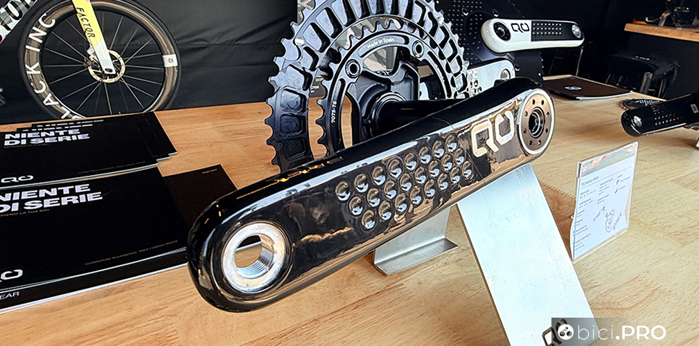 QO firma le guarniture super leggere, compatibili Shimano e Sram