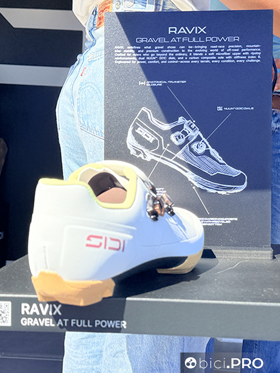 Nuova Sidi Ravix, scarpa gravel ready to ride con la qualità Sidi