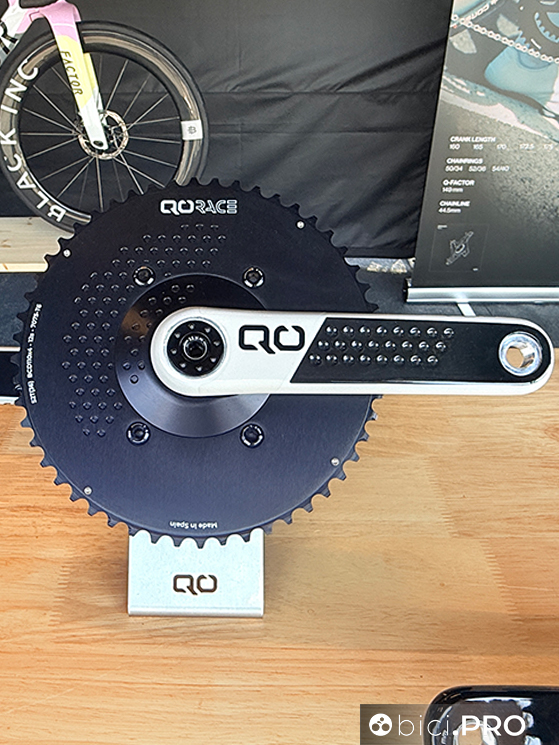 QO firma le guarniture super leggere, compatibili Shimano e Sram
