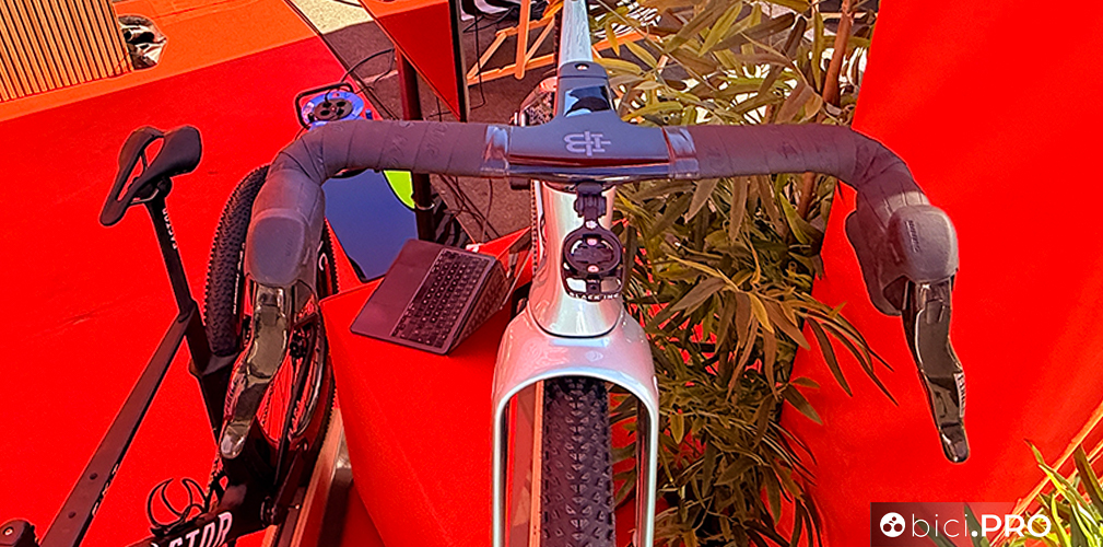 La nuova Factor Elara per il gravel veloce. Road e gravel race sempre più vicini